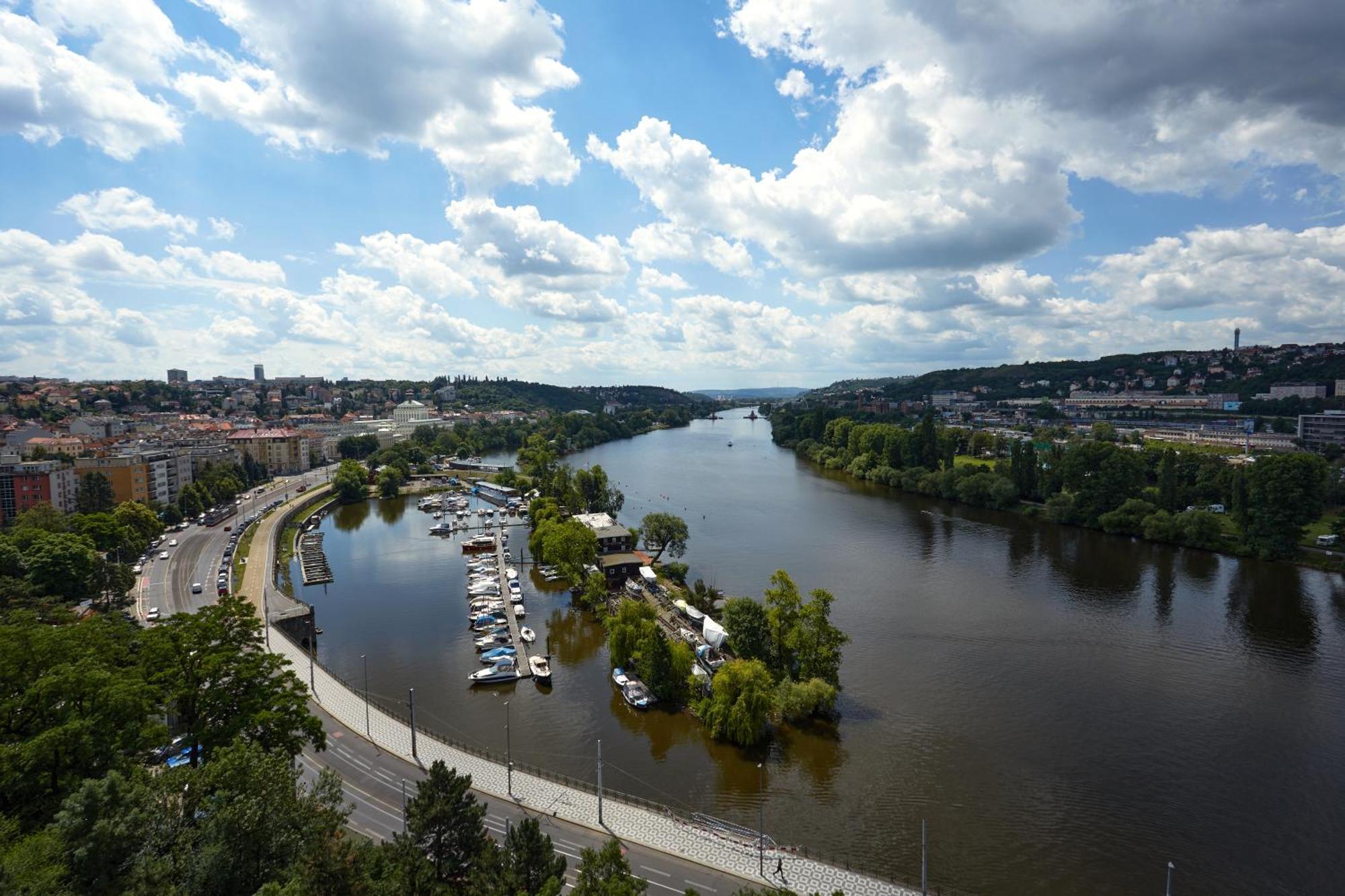 Apartment Luxury Riverside Prag